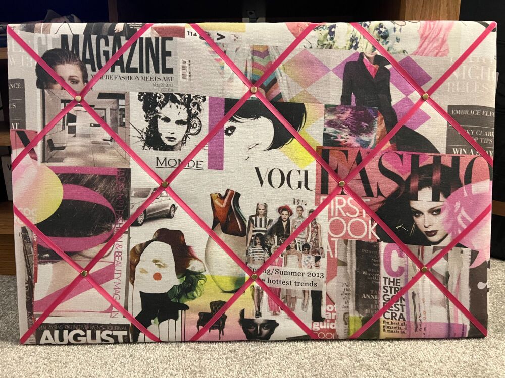 Discounted Price 60x40cm Fashion Magazine Pink Ribbon Handcrafted Lightly P