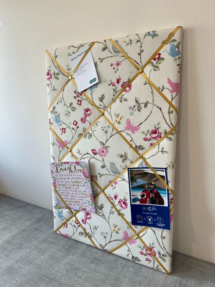 White Bird Trail Fabric Notice Board – French Memo Style for Displaying Pho