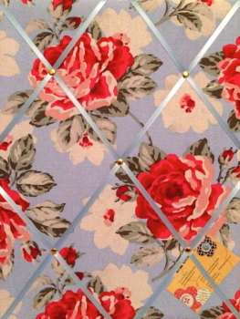 Medium 40x30cm Cath Kidston New Rose Bloom Blue Hand Crafted Fabric Notice / Pin / Memo / Memory Board
