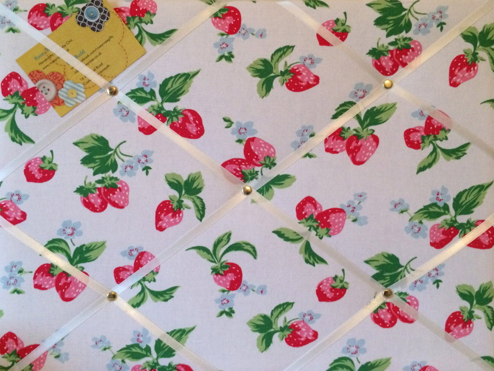 Medium 40x30cm Cath Kidston White Strawberry Hand Crafted Fabric Notice / P