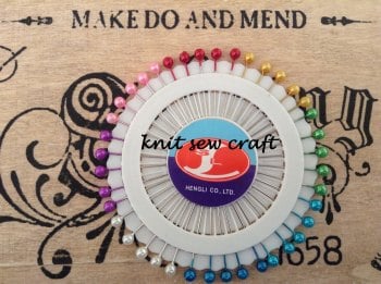 pin wheel 40 coloured head dressmakers pins