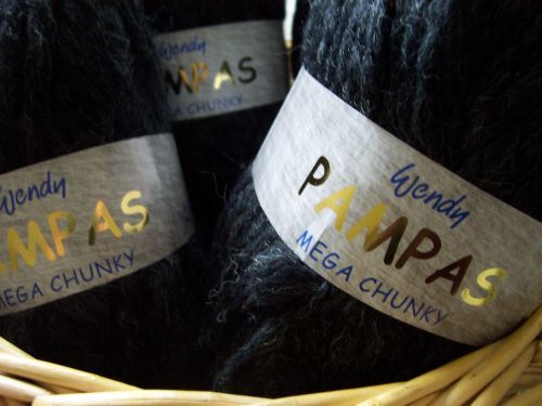 Wendy Pampas Mega Chunky Knitting Wool Graphite 100g