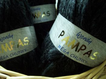 Wendy Pampas Mega Chunky Knitting Wool Black 100g