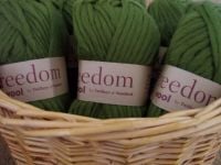 Twilleys Freedom Wool Meadow Green Shade 433