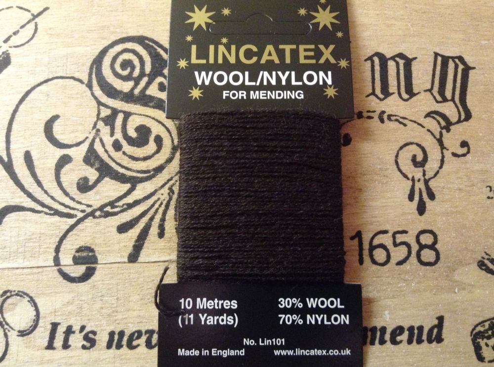 10 metres Lincatex sock darning wool Brown