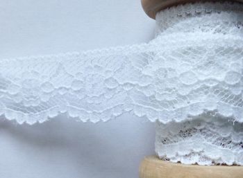 Scalloped White Lace 1.5" Dovecraft DC823701 Flower Pattern