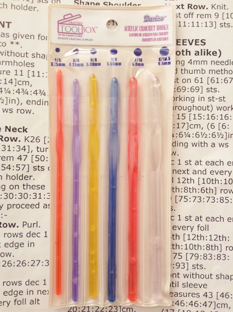 Darice Crochet Hooks Set Sizes 3.75mm to 6.5mm