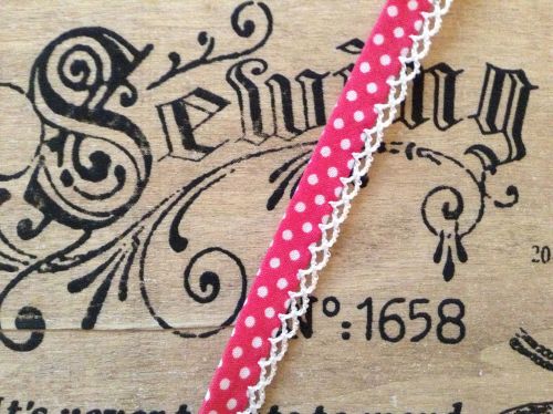 bright pink polka dots bias binding with white lace trim