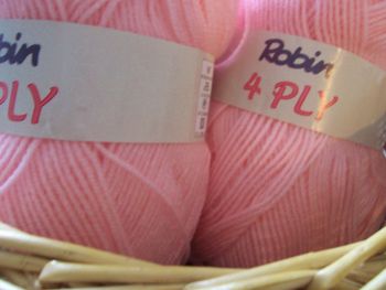 Robin 4ply Knitting Wool Ballet Pink 100g