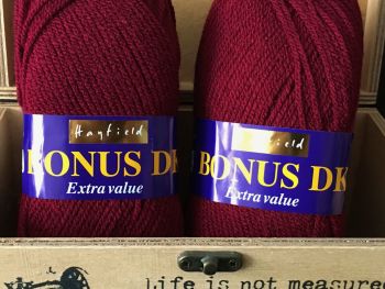 Sirdar Double Knitting Yarn – Claret