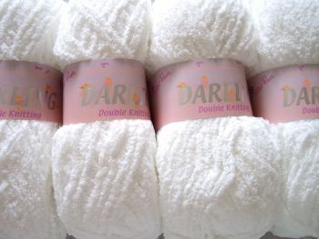 Peter Pan Darling Double Knitting Wool White 50g