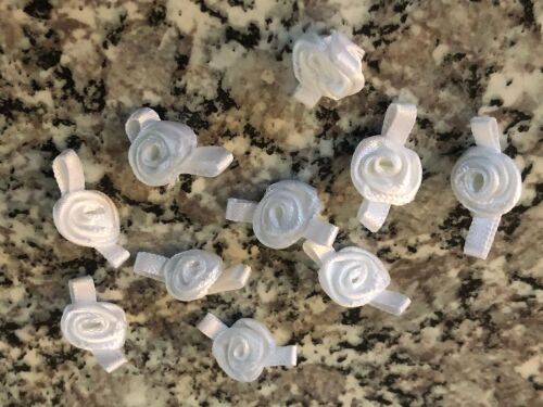 10 Plain White Ribbon Roses