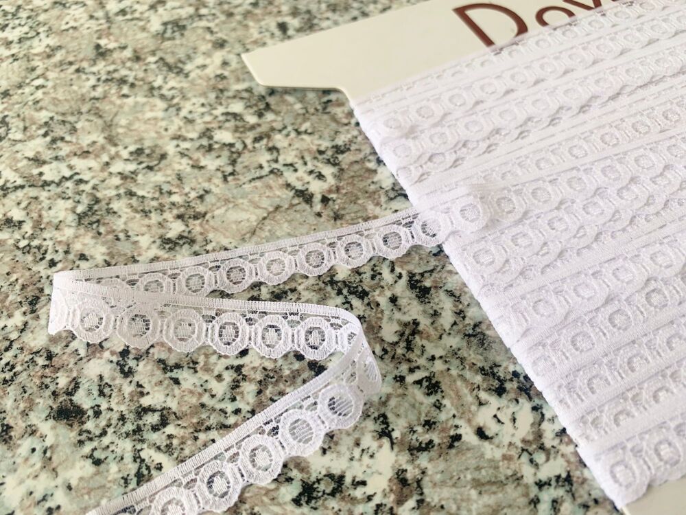 13mm Wide Patterned White Lace Dovecraft DC12901 Per Metre