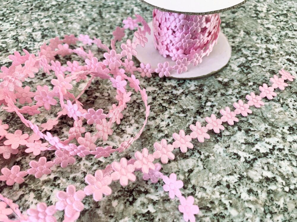 Pink Satin Flower Shape Trimming - Daisy Braid