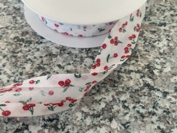 red cherry print cotton bias binding tape 25mm x 3mtr 883/277
