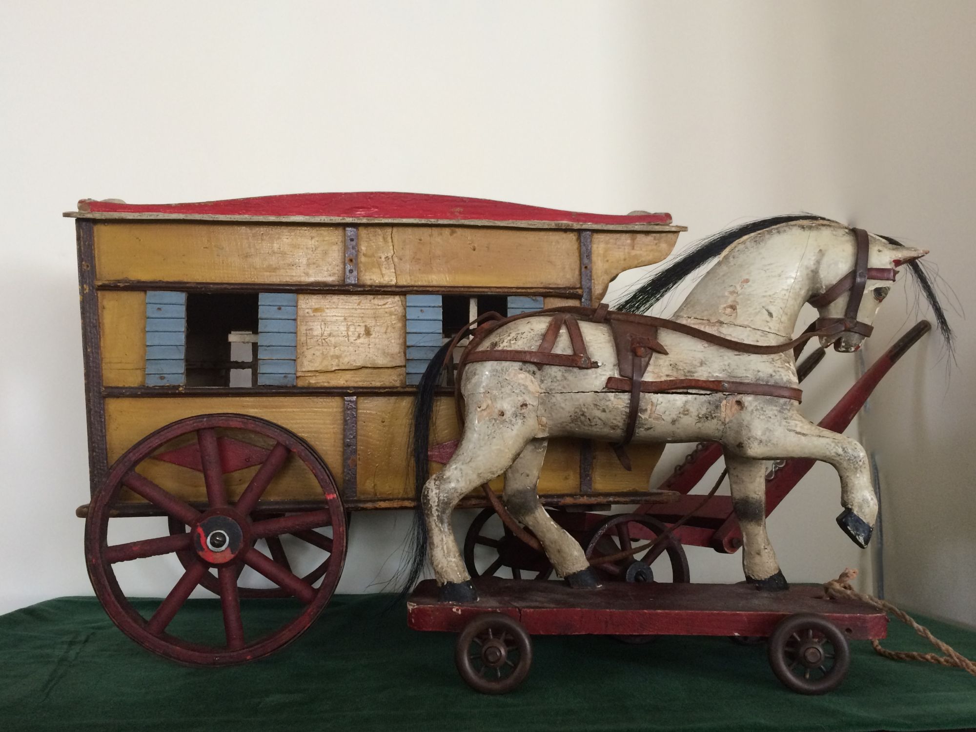 Toy Gypsy Caravan