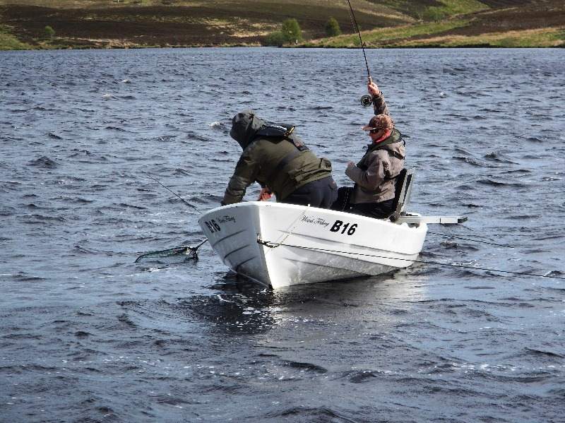 billy braithwaite into a fish with earlston aa 2