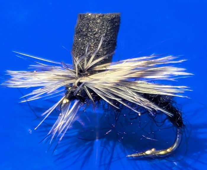 Klinkhammer Black Grizzle, black foam post size 14 barbed CP33