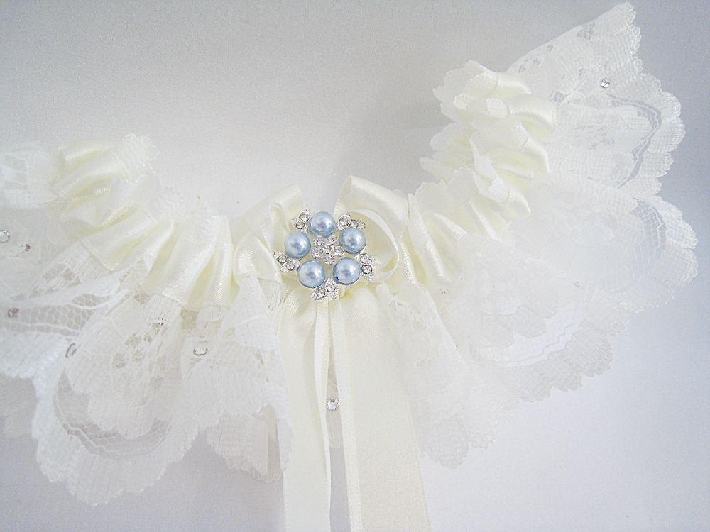 Coco White Or Ivory Blue Garter £34.99