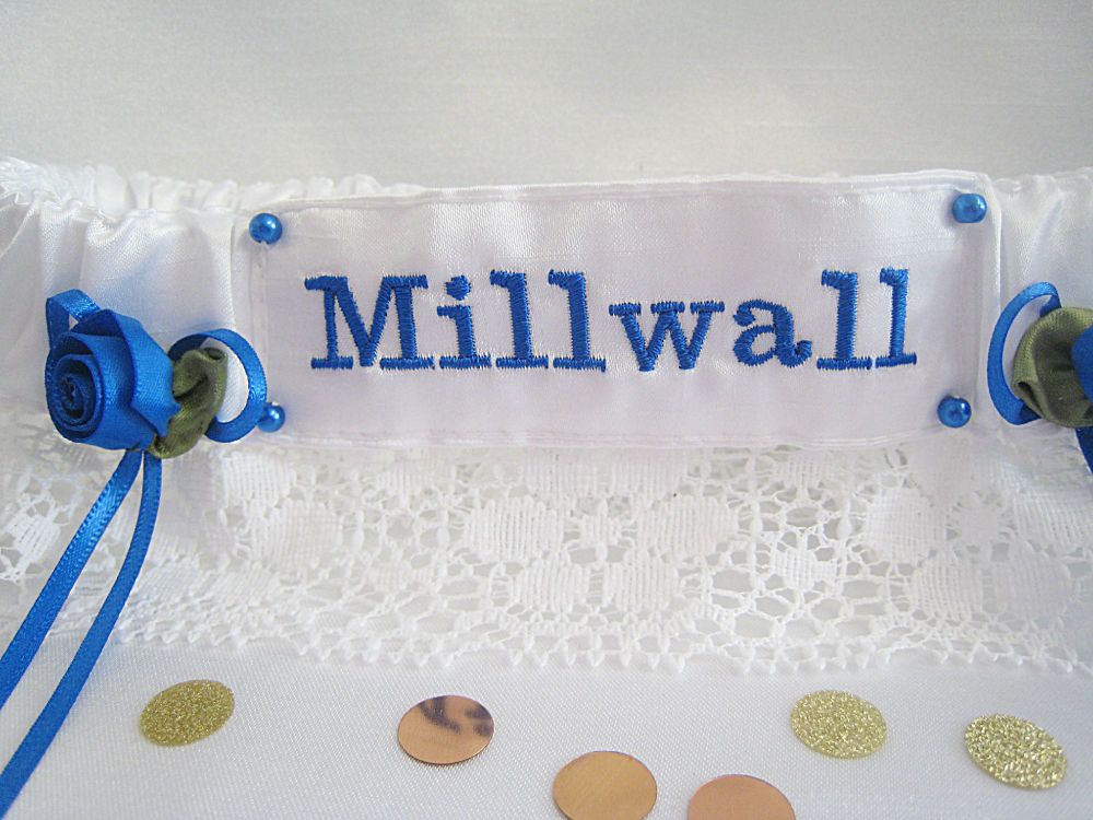 Millwall Football Club Garter - White Or Ivory