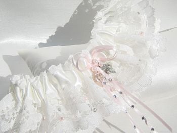 Lace Seashell Luxury Wedding Garter