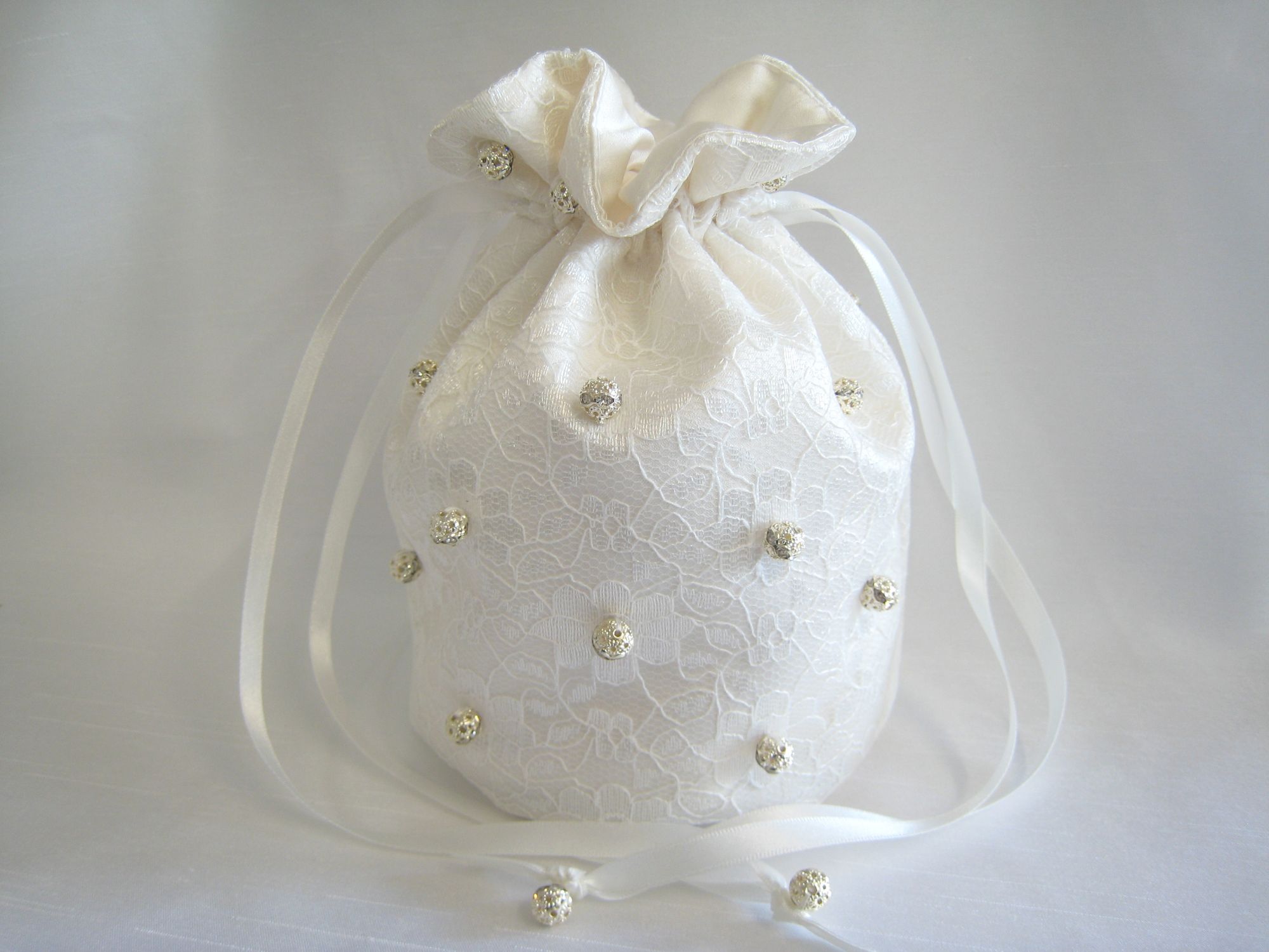 Wedding dolly bags for brides & bridesmaids.