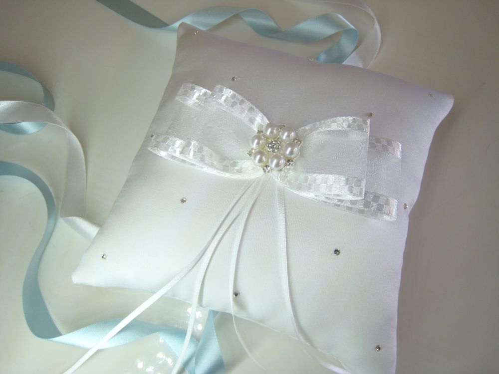'Swarovski Crystal Wedding Ring Cushion £32.99