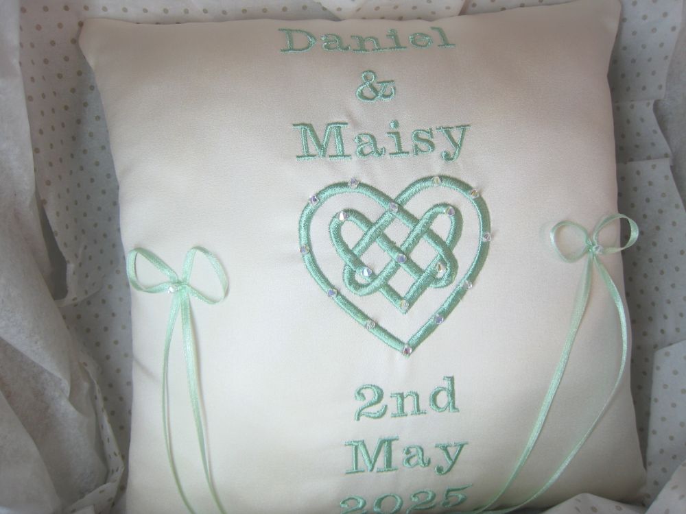 No10 Celtic Love Knot Wedding Ring Cushion £41.99
