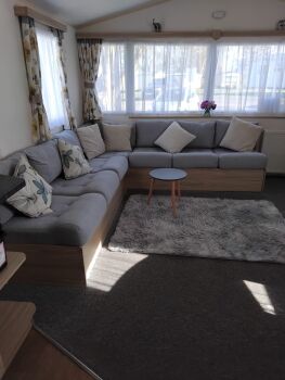 lounge 124
