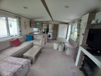 living room crescent 28