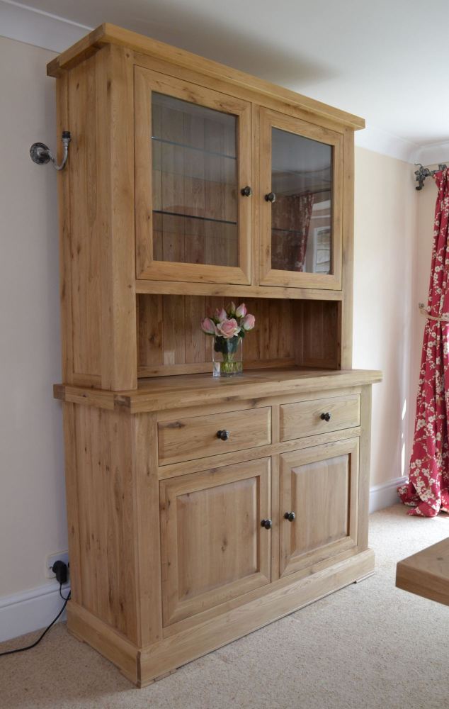 Hampton Abbey 2 Door Dresser