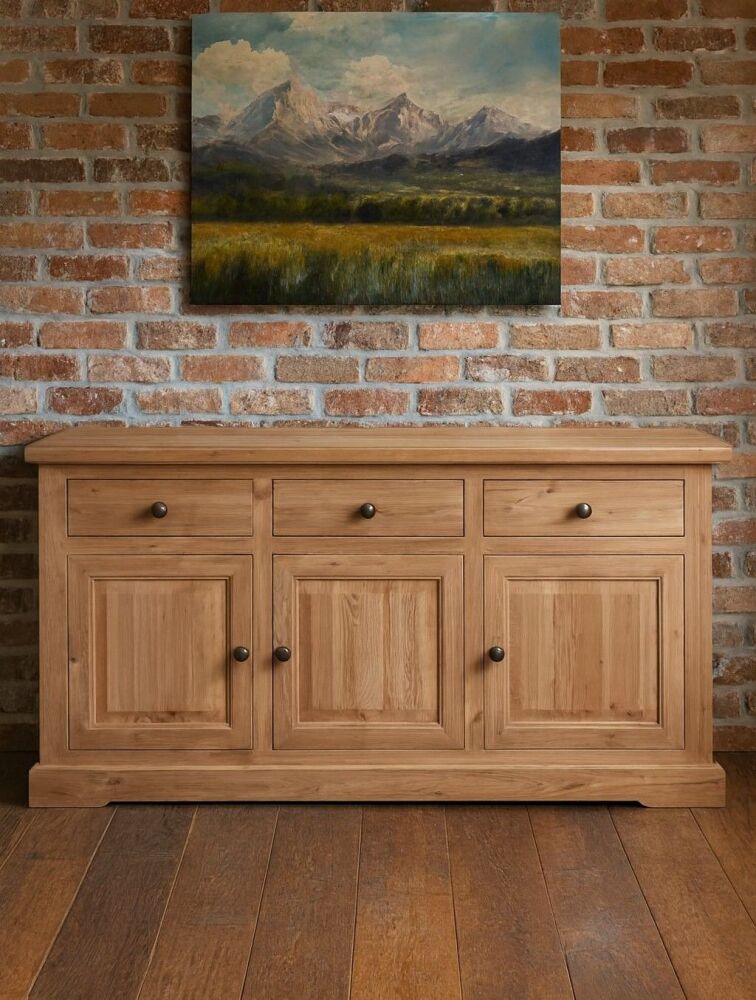 Hampton Abbey Oak Sideboard - 3 Bay