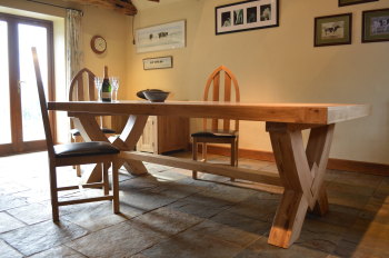 Hampton Abbey Oak Table - 2.5m Fixed Top Table
