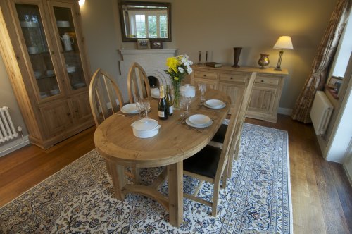 Hampton Abbey Oval Extending Table