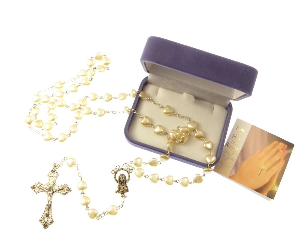 Imitiation pearl heart shaped large rosary beads with grapes crucifix in bo