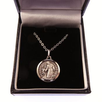 Silver plated St. Francis gift boxed round 1.8cm medal and 18" necklace Catholic 