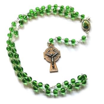 St. Patrick rosary beads round green glass Celtic cross in box 45cm
