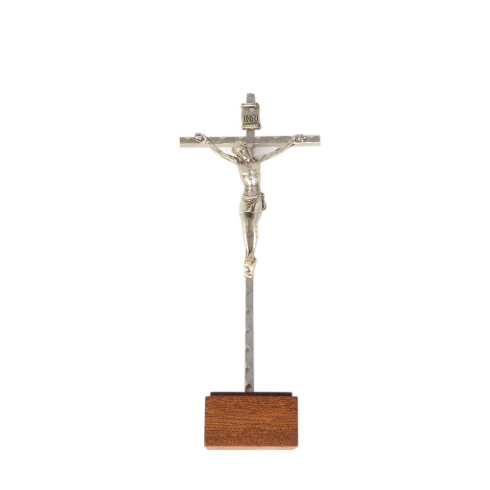 C bc Metal crucifix standing cross 14cm on a wood base