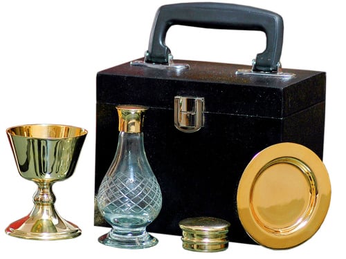 Catholic Communion set in box case Chalice Paten Glass Cruet + pyx quality