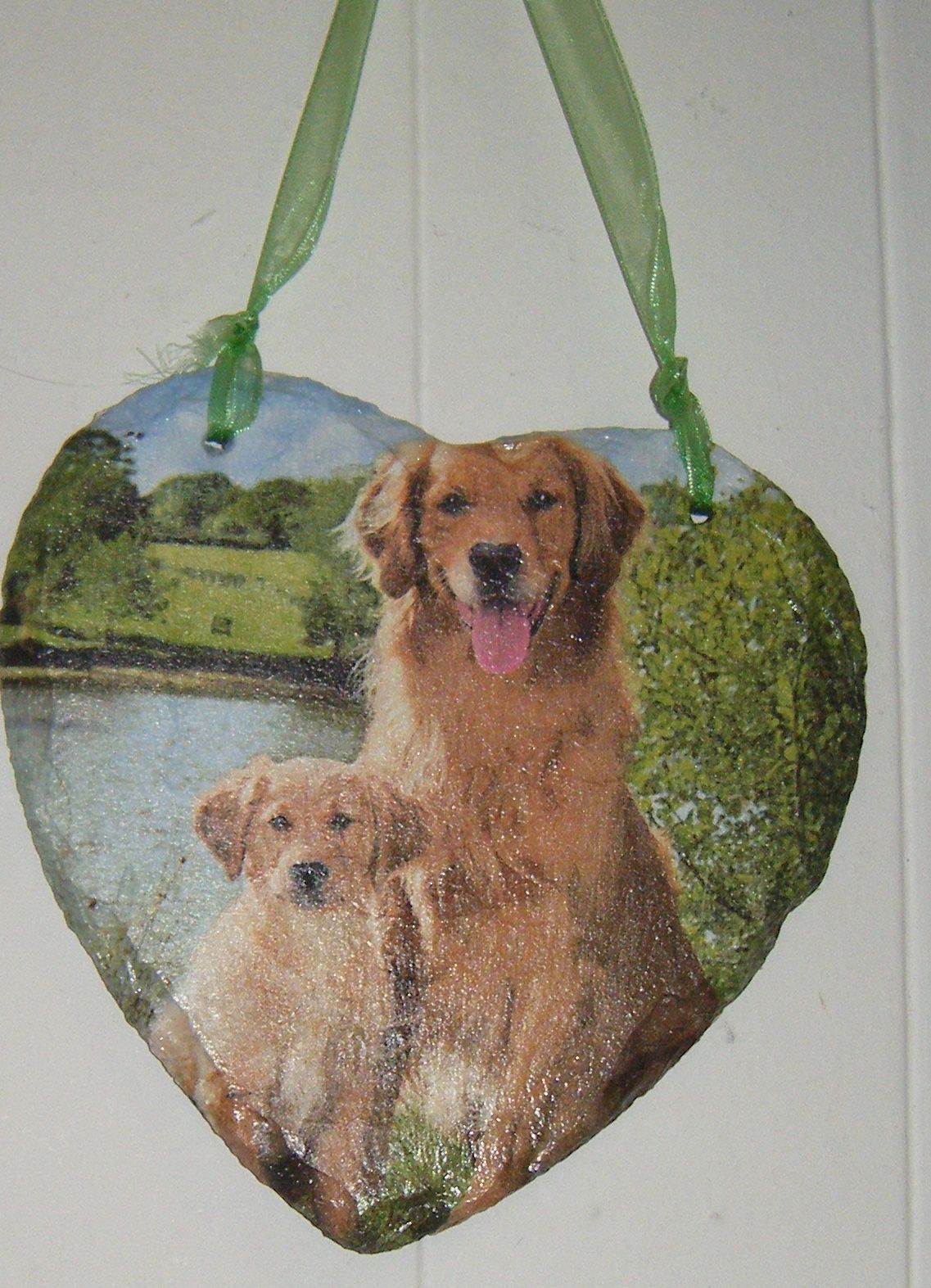 Decoupage Slate Hanging Heart - Golden Retriever Dog Design