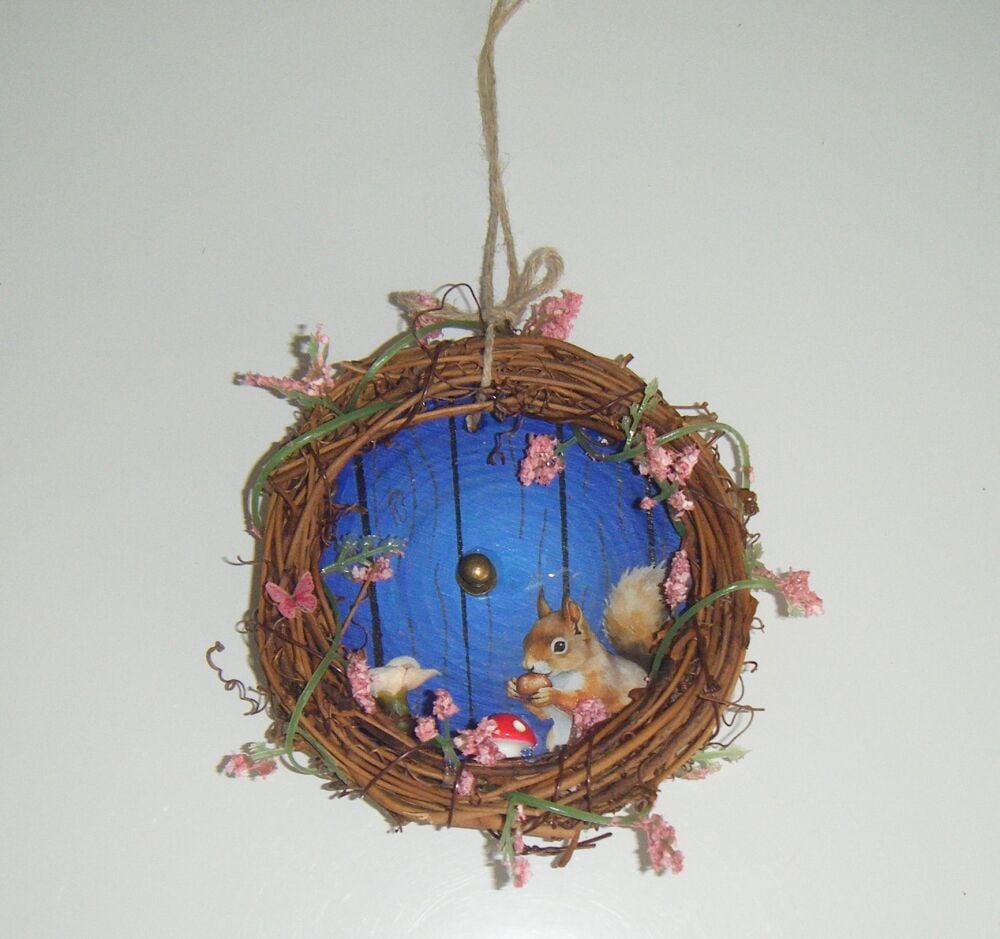 Mini Wreath - Woodland Squirrel Hobbit Fairy Door