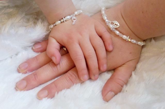 KAYA - infinity-mom-me-bracelets-infinity-white-butterfly