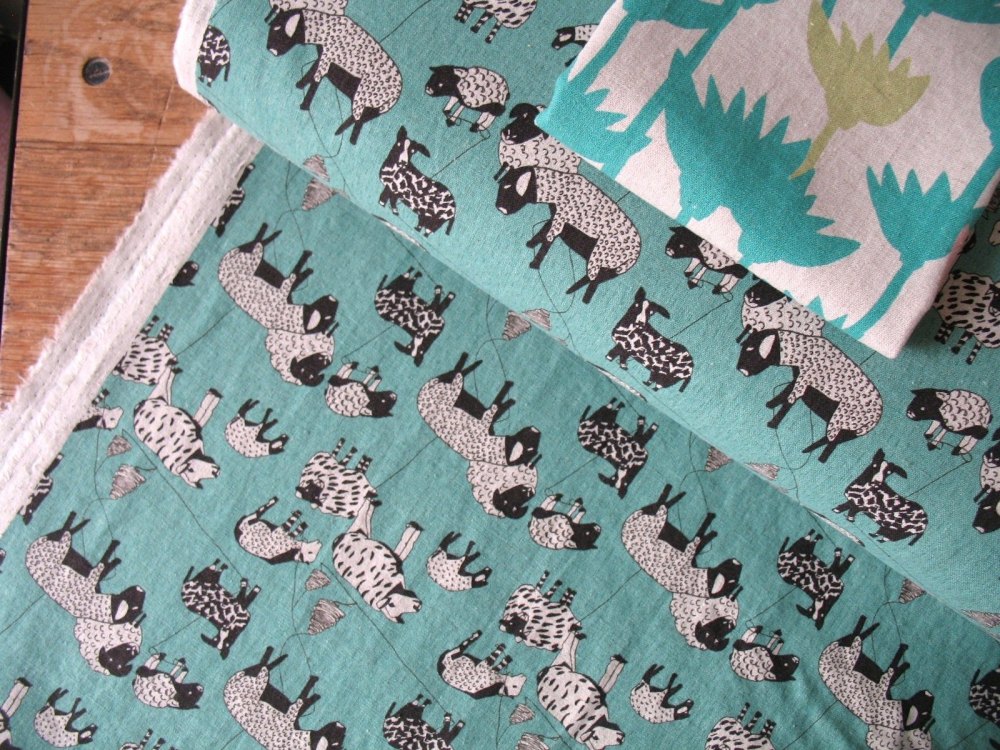 Hokkoh Baa….Baaaaa... Sheep on  LINEN mix 