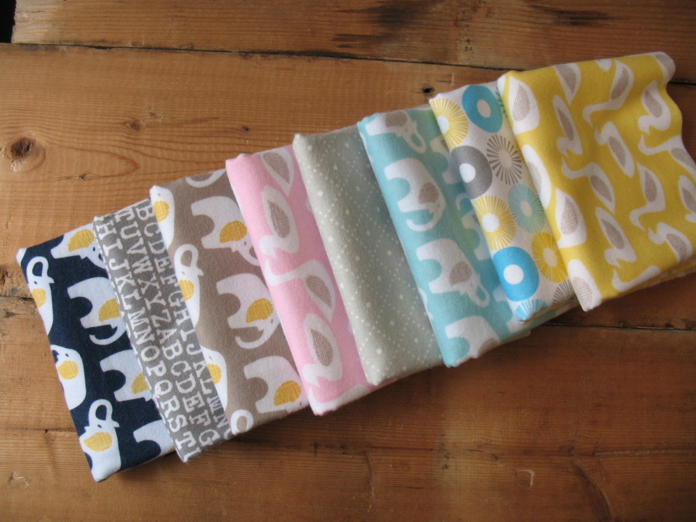 Robert Kaufman Cozy Cotton splats in multi