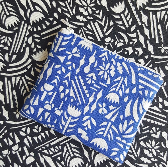 Ellen Luckett Baker Rough cut -botanica in black