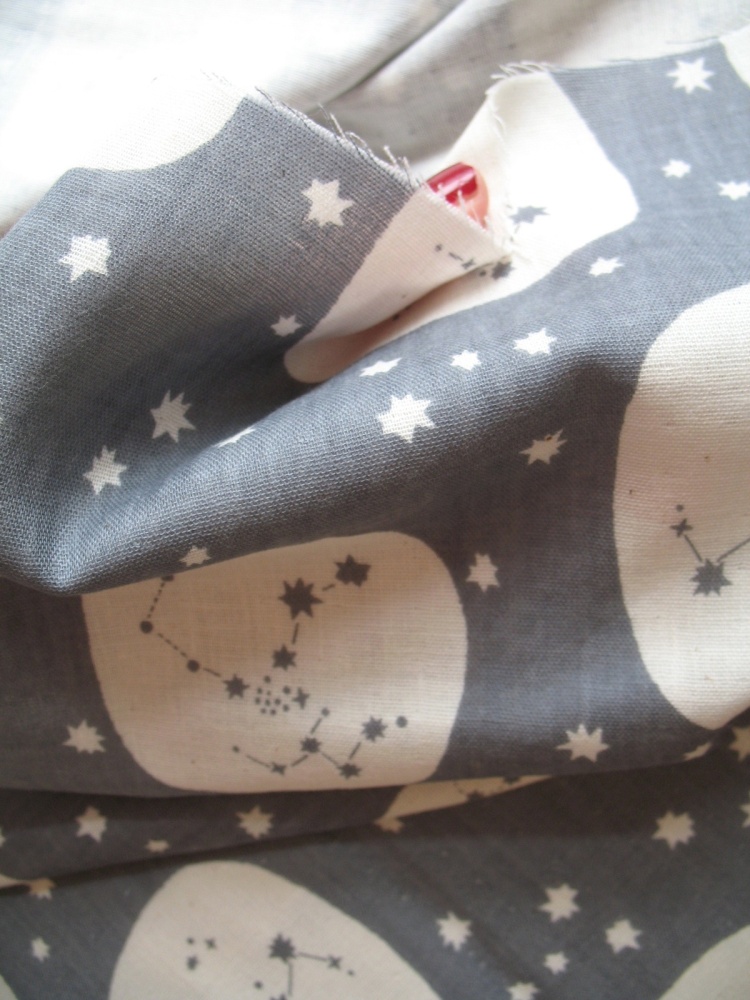 Echino double Gauze constellations on grey 