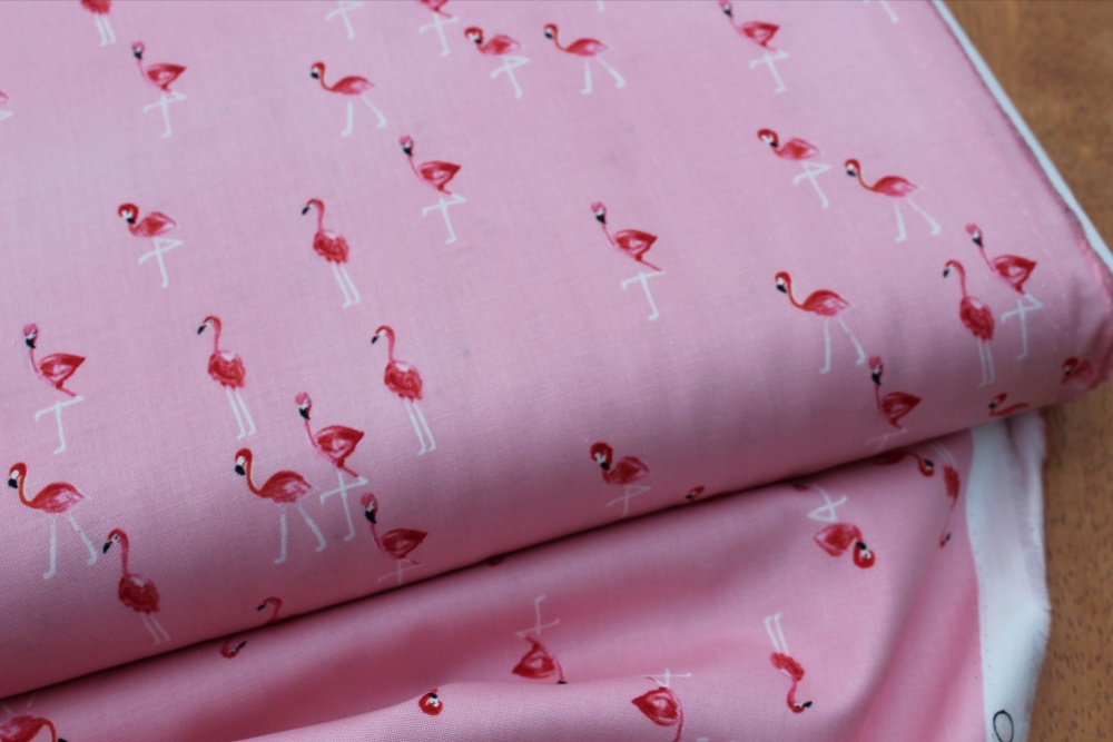 Iza Pearl designs - posing flamino on pink