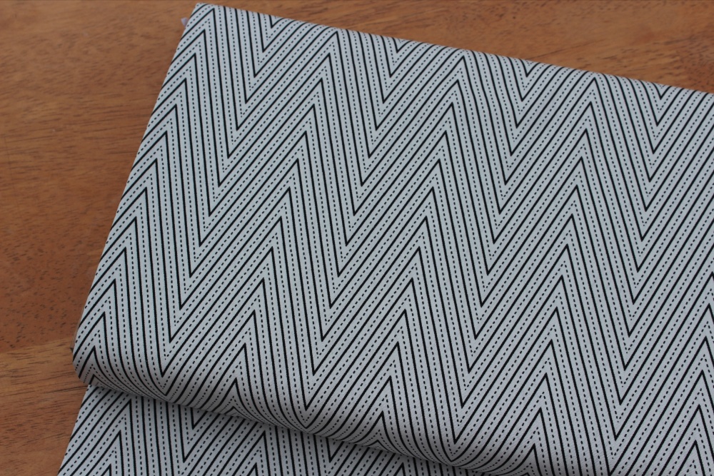 Art Gallery 'Take Shape' zig- zag track