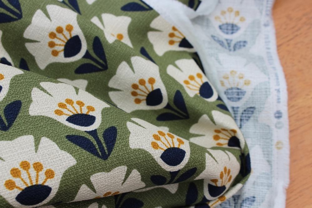 BOLT END - Cloud 9 ORGANIC Holding pattern BARKCLOTH garden variety in olive