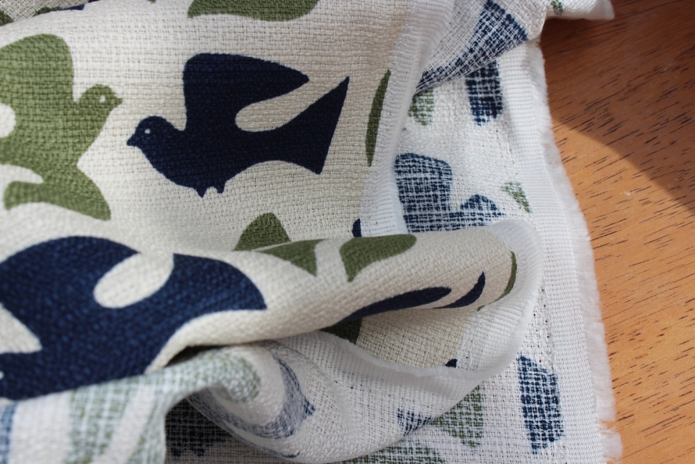 Cloud 9 ORGANIC Holding pattern BARKCLOTH on the fly in olive 